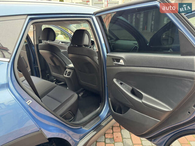 Синій Хендай Туксон, об'ємом двигуна 1.7 л та пробігом 264 тис. км за 15950 $, фото 169 на Automoto.ua