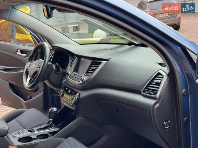 Синій Хендай Туксон, об'ємом двигуна 1.7 л та пробігом 264 тис. км за 15950 $, фото 152 на Automoto.ua