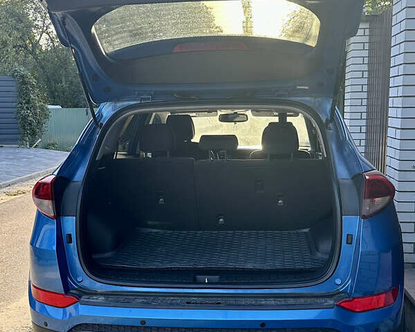 Синій Хендай Туксон, об'ємом двигуна 2 л та пробігом 60 тис. км за 17500 $, фото 21 на Automoto.ua