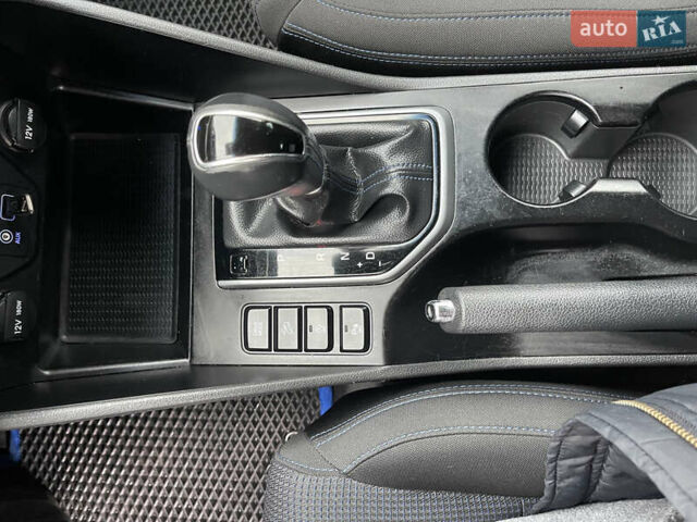 Синий Хендай Туксон, объемом двигателя 1.69 л и пробегом 179 тыс. км за 19300 $, фото 16 на Automoto.ua