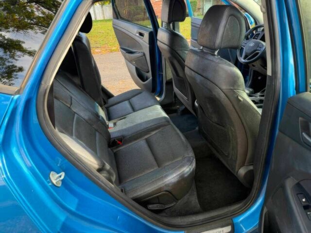 Синий Хендай Туксон, объемом двигателя 1.6 л и пробегом 53 тыс. км за 3500 $, фото 10 на Automoto.ua