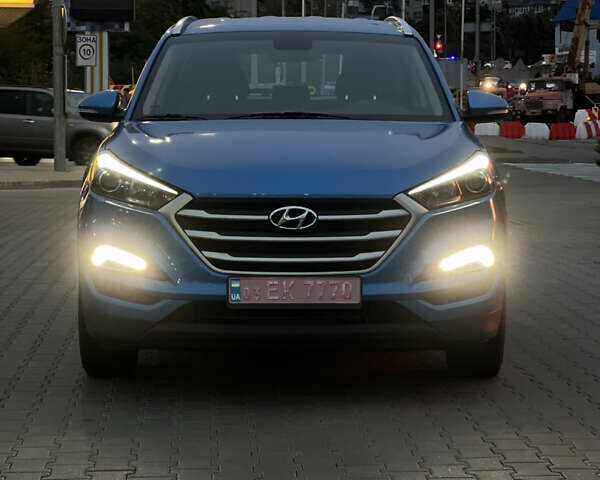 Синий Хендай Туксон, объемом двигателя 0 л и пробегом 59 тыс. км за 18000 $, фото 2 на Automoto.ua