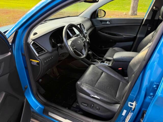 Синий Хендай Туксон, объемом двигателя 1.6 л и пробегом 53 тыс. км за 3500 $, фото 7 на Automoto.ua