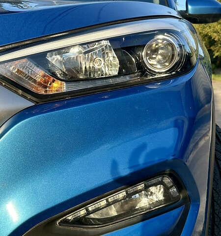 Синій Хендай Туксон, об'ємом двигуна 2 л та пробігом 60 тис. км за 17500 $, фото 6 на Automoto.ua