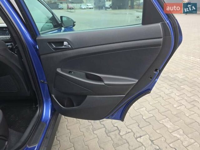 Синий Хендай Туксон, объемом двигателя 1.6 л и пробегом 176 тыс. км за 17800 $, фото 42 на Automoto.ua