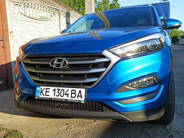 Синий Хендай Туксон, объемом двигателя 2 л и пробегом 99 тыс. км за 17000 $, фото 5 на Automoto.ua