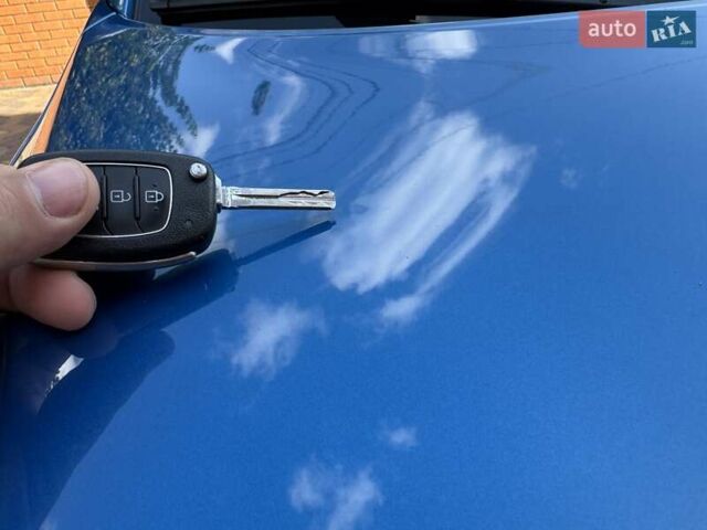Синій Хендай Туксон, об'ємом двигуна 2 л та пробігом 92 тис. км за 17300 $, фото 25 на Automoto.ua