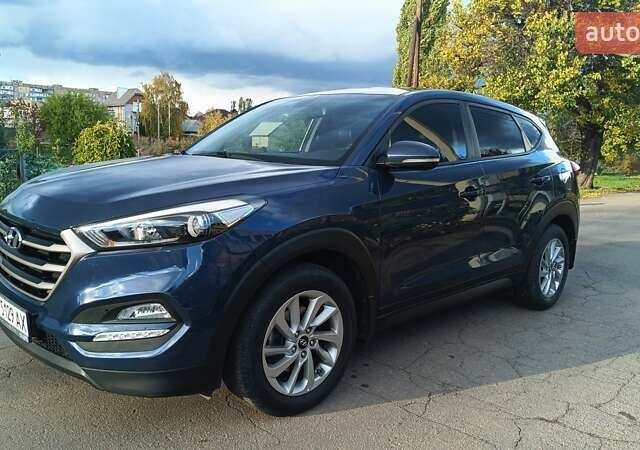 Синий Хендай Туксон, объемом двигателя 2 л и пробегом 83 тыс. км за 17700 $, фото 9 на Automoto.ua