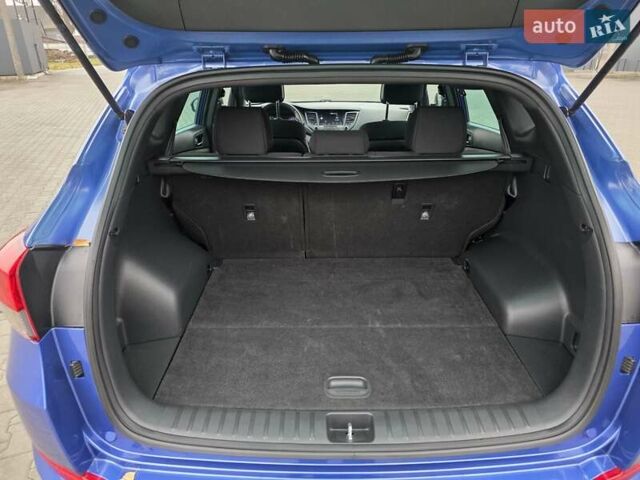 Синий Хендай Туксон, объемом двигателя 1.6 л и пробегом 176 тыс. км за 17800 $, фото 44 на Automoto.ua