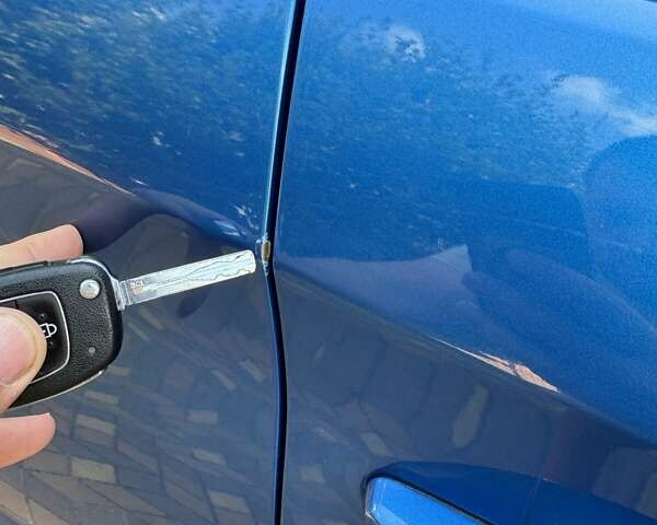 Синій Хендай Туксон, об'ємом двигуна 2 л та пробігом 92 тис. км за 17300 $, фото 29 на Automoto.ua