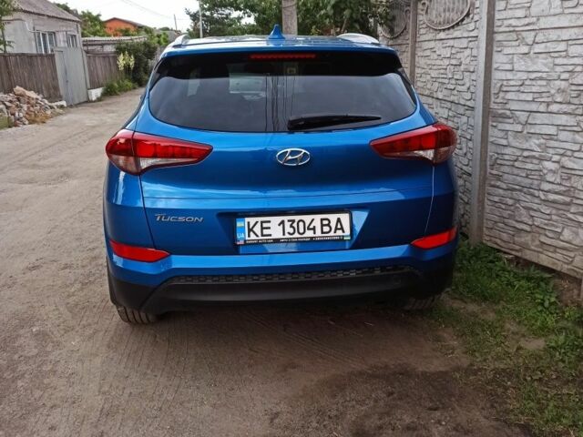 Синий Хендай Туксон, объемом двигателя 2 л и пробегом 99 тыс. км за 17000 $, фото 4 на Automoto.ua
