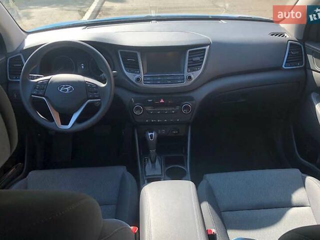 Хендай Туксон 2018 в Киеве на Automoto.ua Синий Хендай Туксон, объемом двигателя 2 л и пробегом 118 тыс. км за 23000 $, фото 11 на Automoto.ua