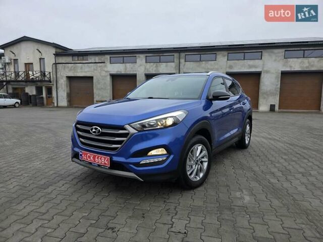 Синий Хендай Туксон, объемом двигателя 1.6 л и пробегом 176 тыс. км за 17800 $, фото 1 на Automoto.ua
