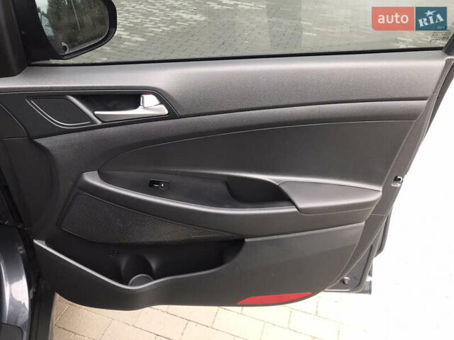 Синий Хендай Туксон, объемом двигателя 2 л и пробегом 145 тыс. км за 21600 $, фото 55 на Automoto.ua