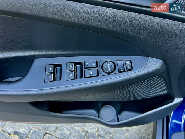 Хендай Туксон 2019 у Києві на Automoto.ua Синій Хендай Туксон, об'ємом двигуна 2 л та пробігом 55 тис. км за 20900 $, фото 142 на Automoto.ua