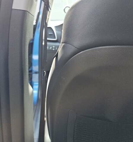 Хендай Туксон 2019 в Черновцах на Automoto.ua Синий Хендай Туксон, объемом двигателя 2 л и пробегом 46 тыс. км за 18500 $, фото 20 на Automoto.ua