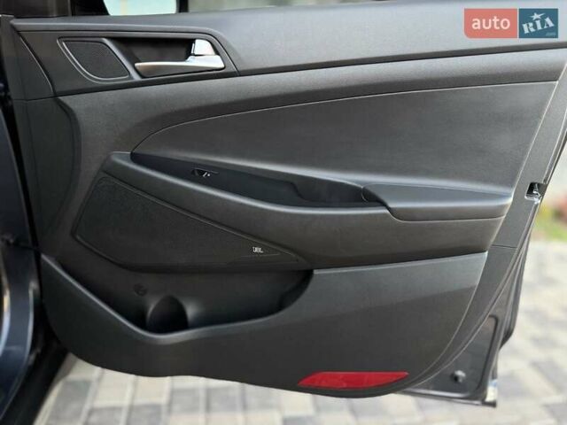 Синий Хендай Туксон, объемом двигателя 2 л и пробегом 136 тыс. км за 23200 $, фото 30 на Automoto.ua