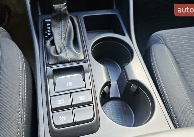 Хендай Туксон 2019 в Черновцах на Automoto.ua Синий Хендай Туксон, объемом двигателя 2 л и пробегом 46 тыс. км за 18500 $, фото 32 на Automoto.ua