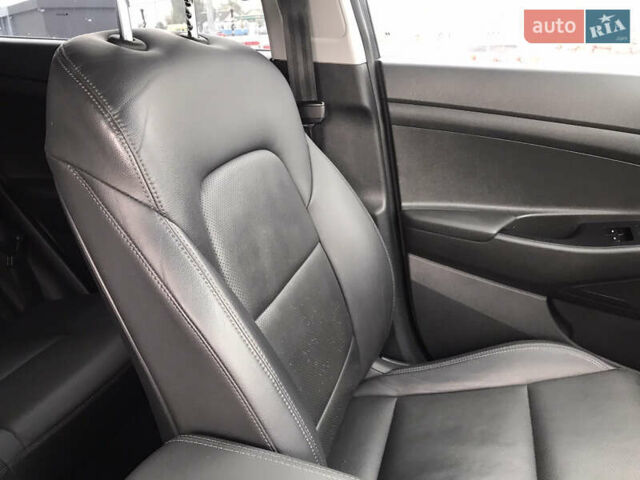 Синий Хендай Туксон, объемом двигателя 2 л и пробегом 145 тыс. км за 21600 $, фото 60 на Automoto.ua