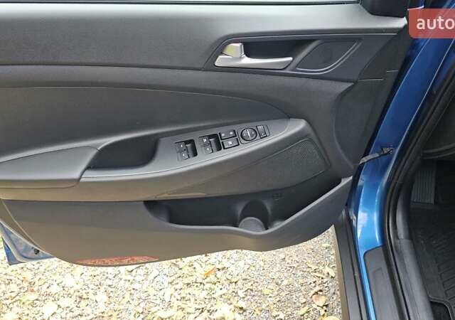 Хендай Туксон 2019 в Черновцах на Automoto.ua Синий Хендай Туксон, объемом двигателя 2 л и пробегом 46 тыс. км за 18500 $, фото 10 на Automoto.ua