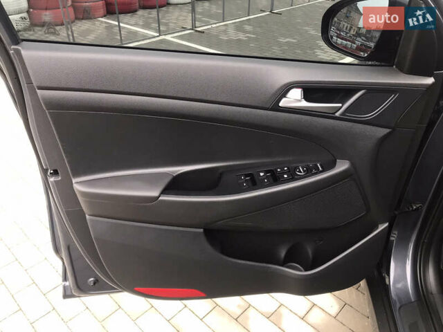 Синий Хендай Туксон, объемом двигателя 2 л и пробегом 145 тыс. км за 21600 $, фото 26 на Automoto.ua