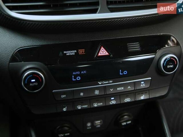 Синій Хендай Туксон, об'ємом двигуна 2.4 л та пробігом 109 тис. км за 17000 $, фото 17 на Automoto.ua