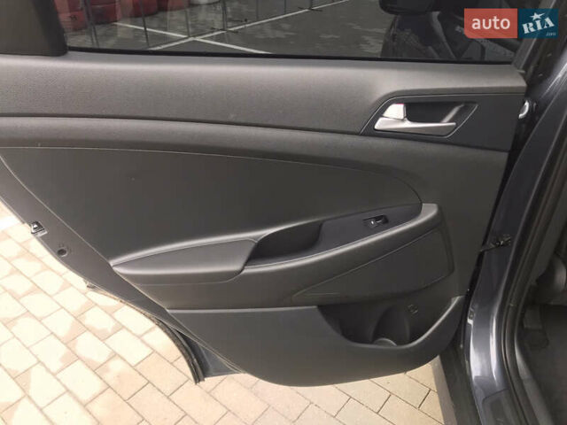 Синий Хендай Туксон, объемом двигателя 2 л и пробегом 145 тыс. км за 21600 $, фото 42 на Automoto.ua