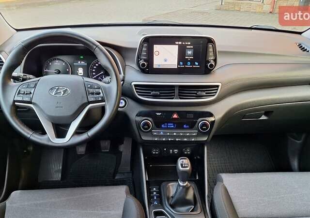 Синий Хендай Туксон, объемом двигателя 1.6 л и пробегом 182 тыс. км за 20400 $, фото 26 на Automoto.ua
