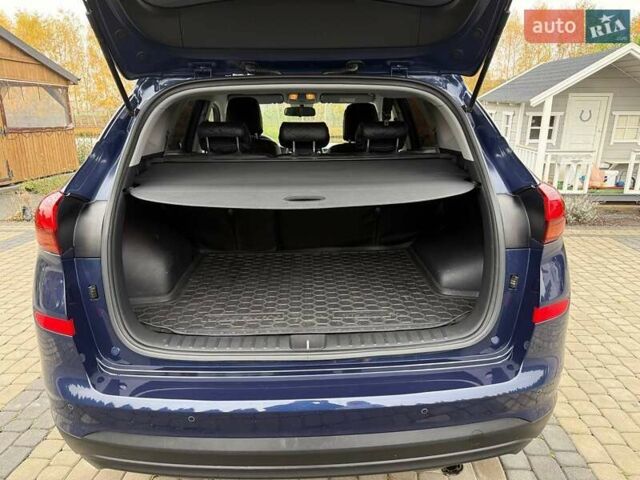 Синий Хендай Туксон, объемом двигателя 2 л и пробегом 43 тыс. км за 24000 $, фото 12 на Automoto.ua