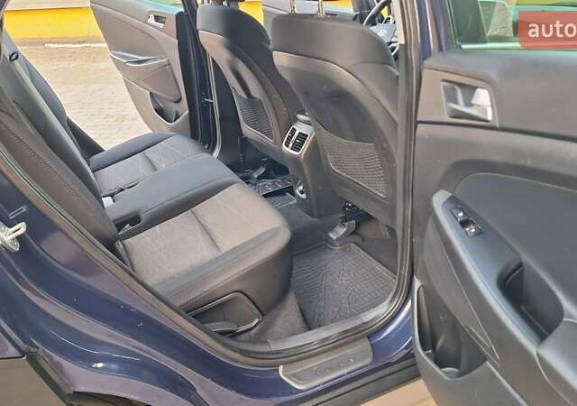 Синий Хендай Туксон, объемом двигателя 1.6 л и пробегом 182 тыс. км за 20400 $, фото 17 на Automoto.ua
