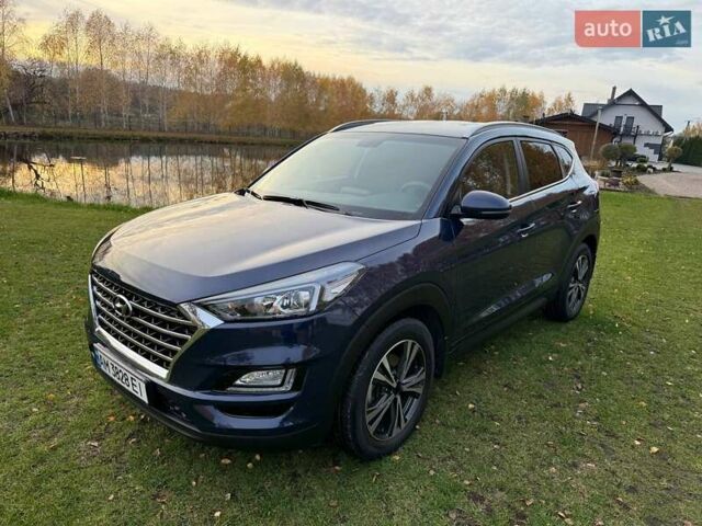 Синий Хендай Туксон, объемом двигателя 2 л и пробегом 43 тыс. км за 24000 $, фото 3 на Automoto.ua