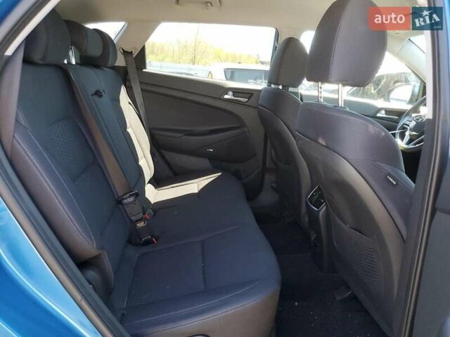 Синій Хендай Туксон, об'ємом двигуна 2.4 л та пробігом 91 тис. км за 2700 $, фото 10 на Automoto.ua