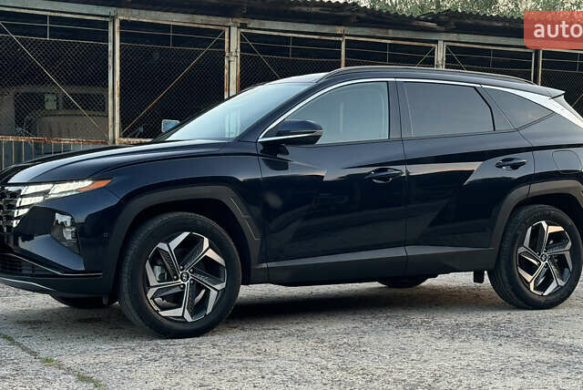 Синий Хендай Туксон, объемом двигателя 1.6 л и пробегом 16 тыс. км за 38000 $, фото 4 на Automoto.ua