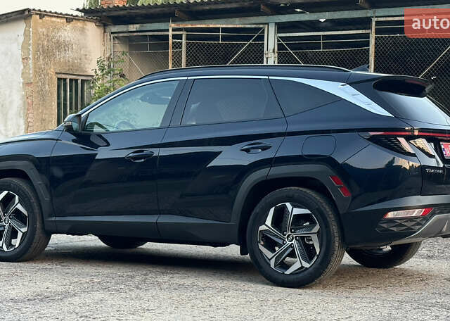 Синий Хендай Туксон, объемом двигателя 1.6 л и пробегом 16 тыс. км за 38000 $, фото 6 на Automoto.ua