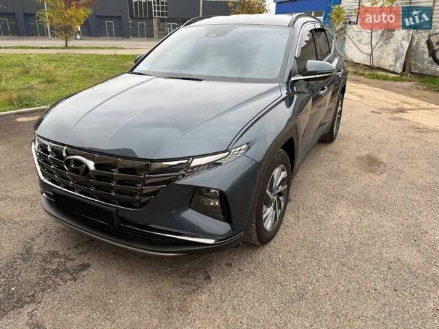 Синий Хендай Туксон, объемом двигателя 2 л и пробегом 21 тыс. км за 30500 $, фото 4 на Automoto.ua