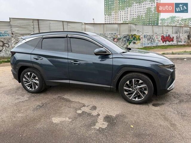 Синий Хендай Туксон, объемом двигателя 2 л и пробегом 21 тыс. км за 30500 $, фото 2 на Automoto.ua