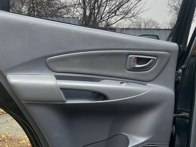 Зеленый Хендай Туксон, объемом двигателя 2 л и пробегом 200 тыс. км за 8500 $, фото 18 на Automoto.ua