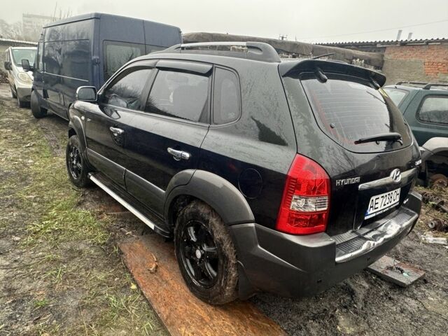 Зелений Хендай Туксон, об'ємом двигуна 2 л та пробігом 180 тис. км за 3700 $, фото 3 на Automoto.ua