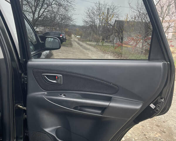 Зеленый Хендай Туксон, объемом двигателя 1.98 л и пробегом 261 тыс. км за 7499 $, фото 127 на Automoto.ua