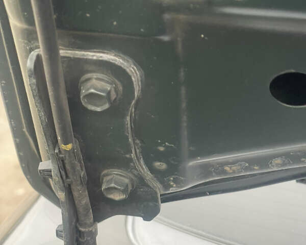 Зеленый Хендай Туксон, объемом двигателя 1.98 л и пробегом 261 тыс. км за 7499 $, фото 83 на Automoto.ua