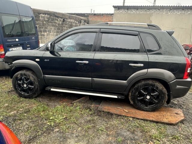 Зелений Хендай Туксон, об'ємом двигуна 2 л та пробігом 180 тис. км за 3700 $, фото 4 на Automoto.ua