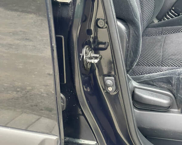 Зеленый Хендай Туксон, объемом двигателя 1.98 л и пробегом 261 тыс. км за 7499 $, фото 77 на Automoto.ua