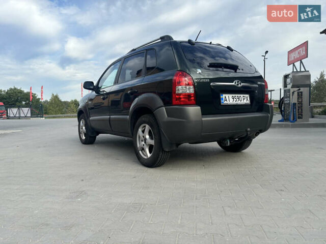 Зелений Хендай Туксон, об'ємом двигуна 2.02 л та пробігом 239 тис. км за 7800 $, фото 1 на Automoto.ua