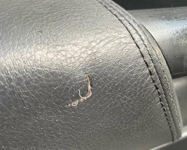 Зелений Хендай Туксон, об'ємом двигуна 1.98 л та пробігом 330 тис. км за 7000 $, фото 22 на Automoto.ua