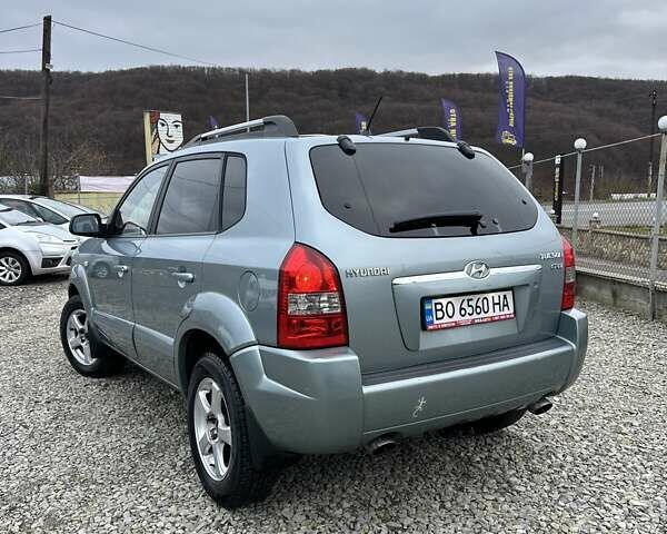 Зеленый Хендай Туксон, объемом двигателя 2 л и пробегом 190 тыс. км за 8450 $, фото 24 на Automoto.ua