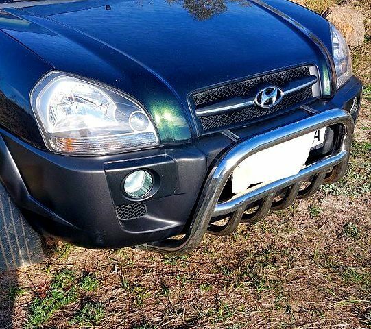 Зелений Хендай Туксон, об'ємом двигуна 2 л та пробігом 137 тис. км за 8500 $, фото 2 на Automoto.ua