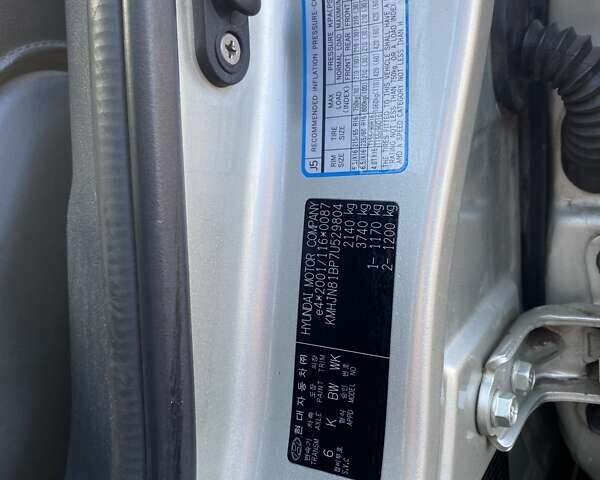 Зелений Хендай Туксон, об'ємом двигуна 1.98 л та пробігом 330 тис. км за 7000 $, фото 35 на Automoto.ua