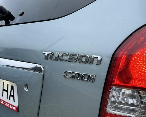 Зеленый Хендай Туксон, объемом двигателя 2 л и пробегом 190 тыс. км за 8450 $, фото 12 на Automoto.ua