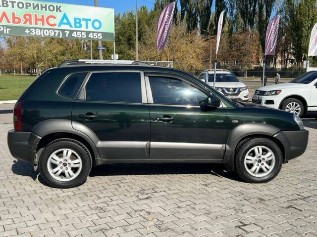 Хендай Туксон 2006 в Кривом Роге на Automoto.ua Зеленый Хендай Туксон, объемом двигателя 2.7 л и пробегом 250 тыс. км за 7900 $, фото 6 на Automoto.ua