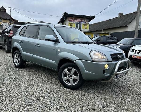 Зеленый Хендай Туксон, объемом двигателя 2 л и пробегом 190 тыс. км за 8450 $, фото 22 на Automoto.ua